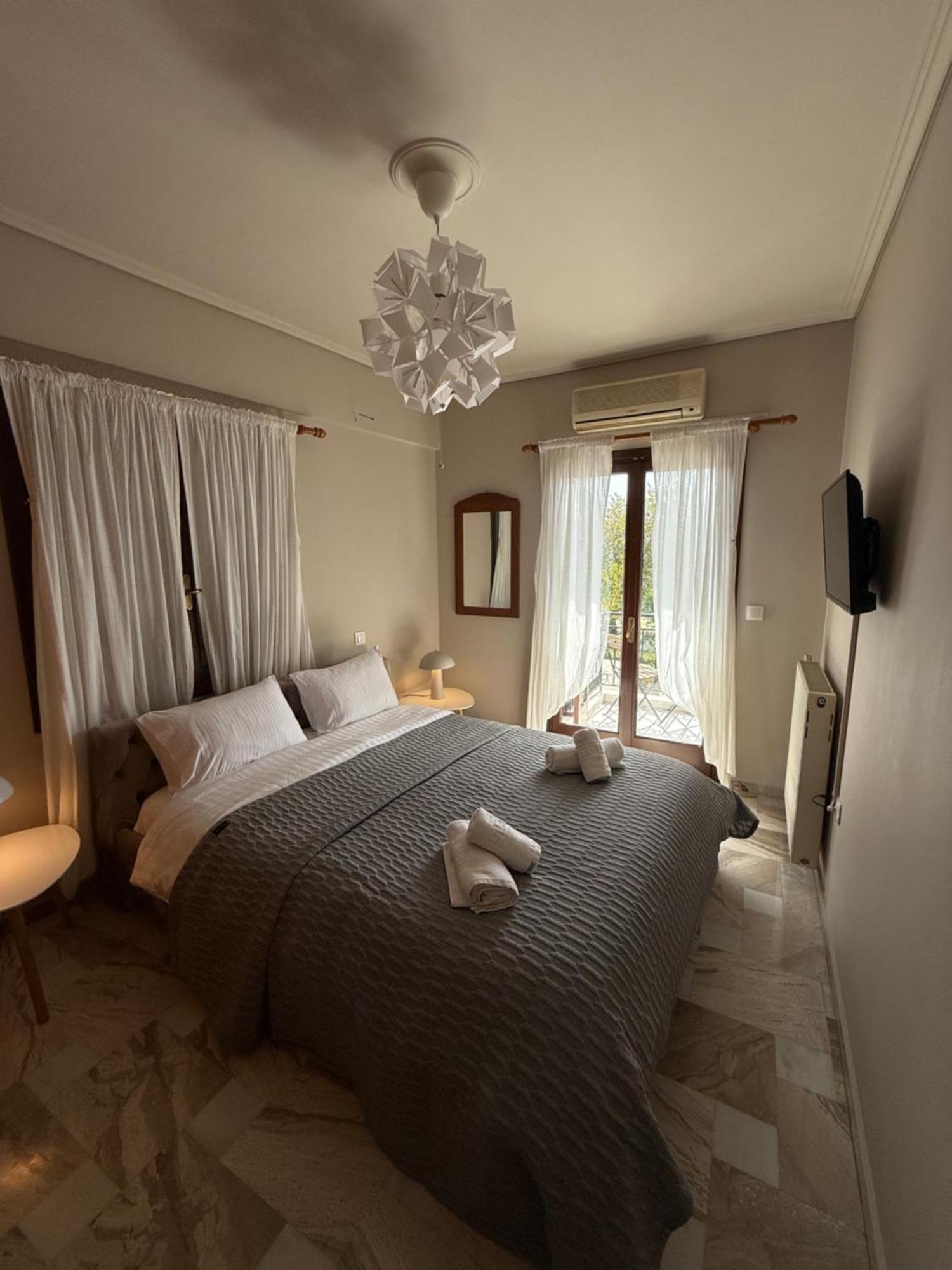 נפפקטוס Regina Hotel מראה חיצוני תמונה