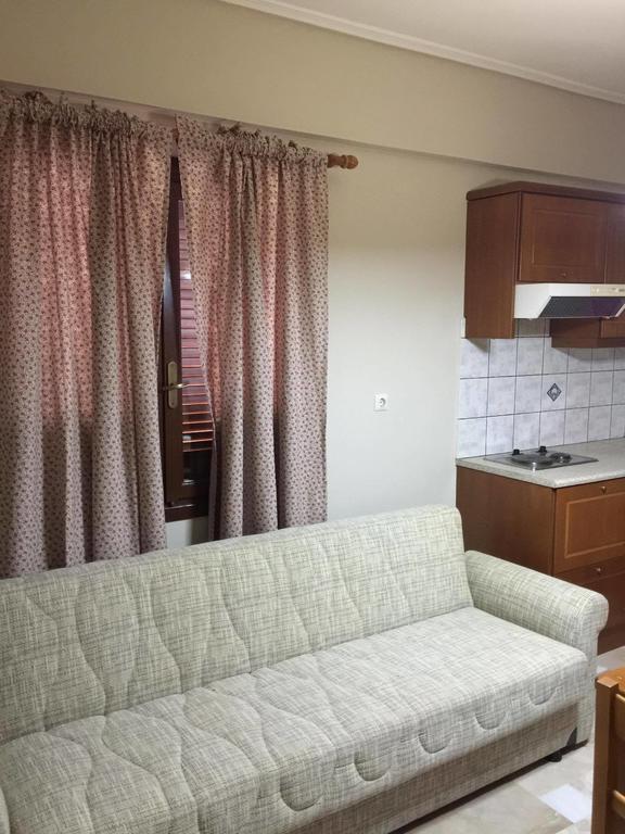 נפפקטוס Regina Hotel מראה חיצוני תמונה
